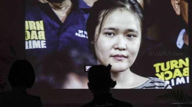 Kapolda Metro Jaya Irjen Pol Mochamad Iriawan menyampaikan kaleidoskop selama tahun 2016 kepada awak media, saat jumpa pers di Jakarta, Kamis (29/12/2016). [Suara.com/Kurniawan Mas'ud]