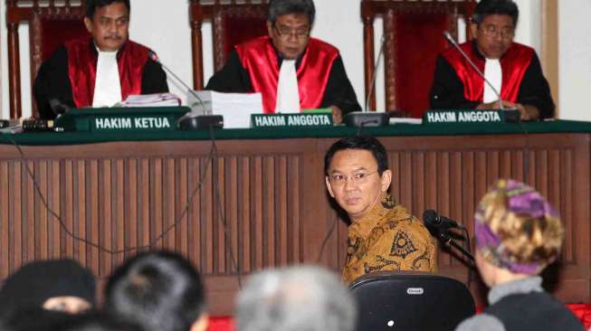 Wartawan Diminta Berembuk Siapa yang Bisa Masuk Ruang Sidang Ahok