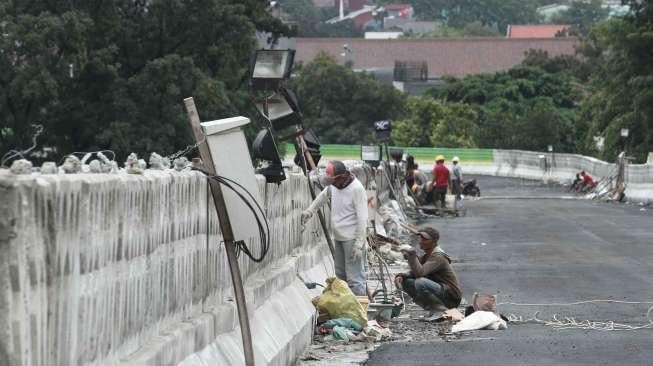 Jalan Layang Transjakarta Hampir Rampung