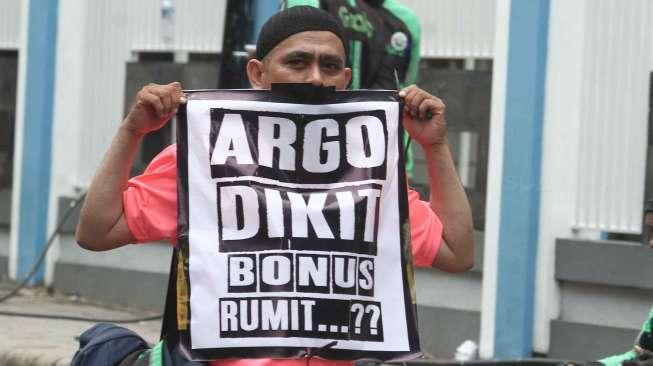 Pengemudi Grab Bike Tuntut Kenaikan Argo