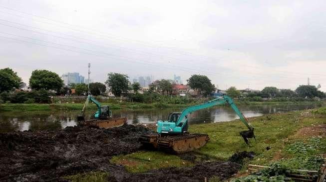 Normalisasi Kali Ciliwung