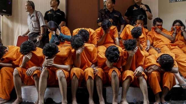 Berhasil mengamankan 15 orang pengedar ganja dan 3 orang WNA Nigeria.