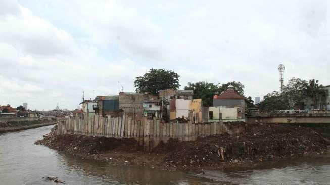 Normalisasi untuk Solusi Banjir Didukung, Tapi Relokasi Tunggu Dulu