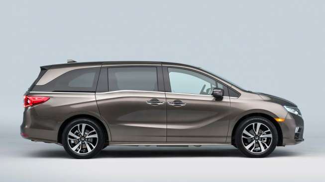 All-New Honda Odyssey Bertransmisi 10 Percepatan Meluncur