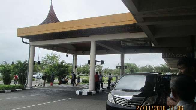 Bandara Minangkabau Kembali Tutup Akibat Erupsi Erupsi Gunung Marapi