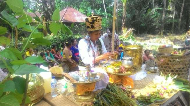 UI Bantu Pelestarian Ritual Tari Sang Hyang Dedari