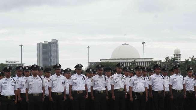 Polri Ingin Ganti Seragam Satpam, DPR Ingatkan Harus Berhemat saat Pandemi