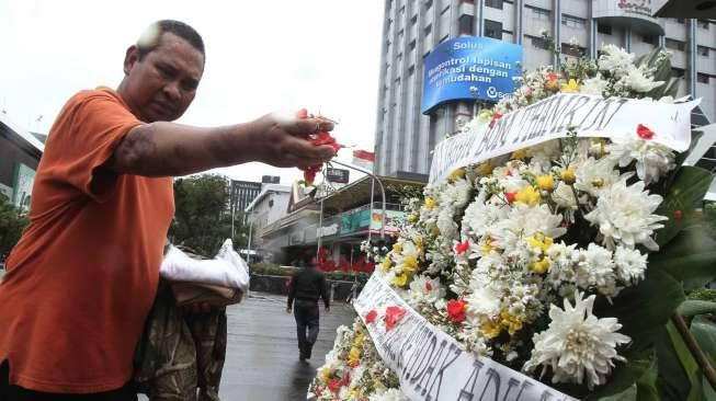 Peringatan satu tahun Tragedi Bom Thamrin 14 Januari 2016, di Pos Polisi Perempatan Sarinah, Jalan MH Thamrin, Jakarta, Sabtu (14/1).