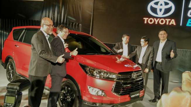 Toyota Kijang Innova Venturer Gantikan Tipe Q Diesel