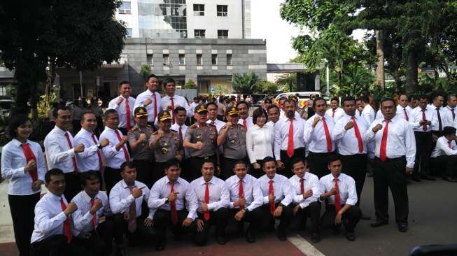 Puluhan Polisi Kasus Pembunuhan Sadis Pulomas Dapat Penghargaan