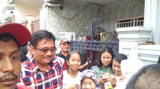 Djarot: Kalau Cinta Colok Pelan, Kalau Benci Colok Kencang