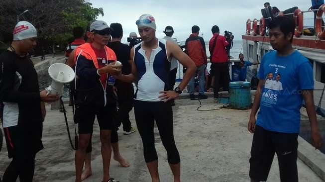 Renang dari Pulau Karya ke Pulau Panggang, Sandi Butuh 20 Menit