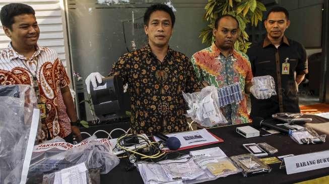 Subdit Cyber Crime Reskrimsus Polda Metro Jaya merilis hasil tindak kejahatan kasus judi online di Jakarta, Jumat (20/1).