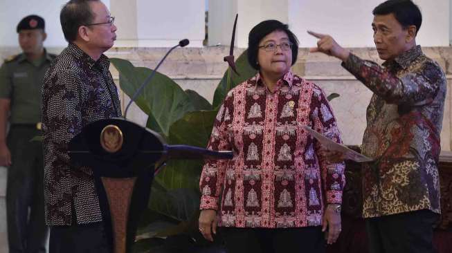 Rapat Koordinasi Nasional Pengendalian Kebakaran Hutan dan Lahan Tahun 2017 di Istana Negara, Jakarta, Senin (23/1).