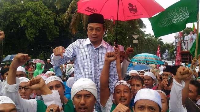 Anggap Saksi Beratkan Ahok, Bachtiar Nasir Ajak Laskar Bersyukur