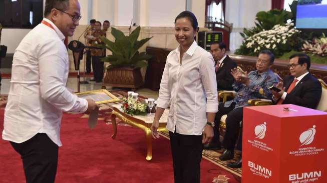 Pembukaan Executive Leadership Program bagi Direksi BUMN di Istana Negara, Jakarta, Rabu (25/1).