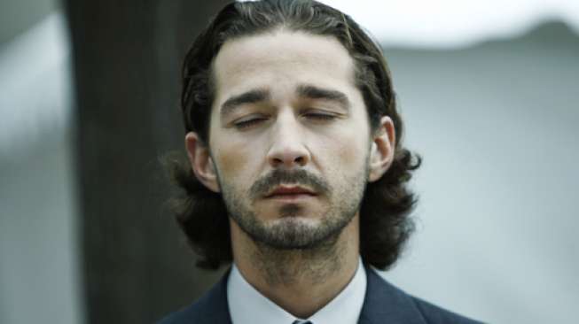 Shia LaBeouf Bercerai dan Kini Pacari Mantan Robert Pattinson