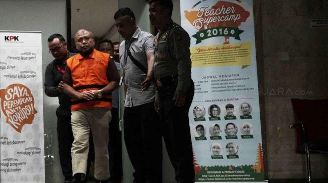 Siap Disidang, Patrialis Akbar Minta Pers Adil