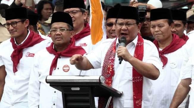 Pasangan calon gubernur dan wakil gubernur DKI Jakarta nomor urut tiga Anies Baswedan-Sandiaga Uno menggelar kampanye akbar di Stadion Soemantri Brodjonegoro, Kuningan, Jakarta, Minggu (29/1/2017).