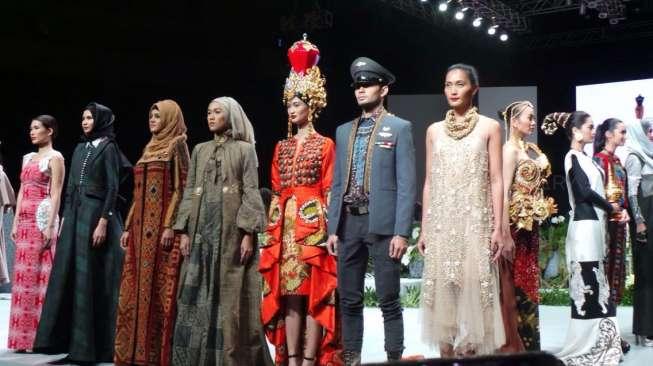 Indonesia Fashion Weeek 2017 Resmi Dibuka