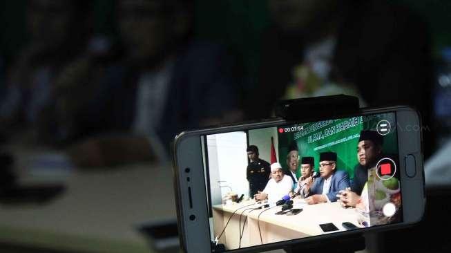 Kedatangan Kyai Ma'ruf untuk melakukan pertemuan dengan para ulama.