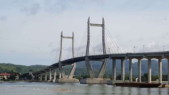 Jembatan Merah Putih di Kota Ambon, Maluku. [Dok Kementerian PUPR]