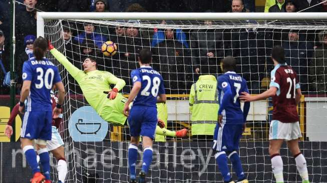 Gol Indah Brady Batalkan Kemenangan Chelsea di Turf Moor