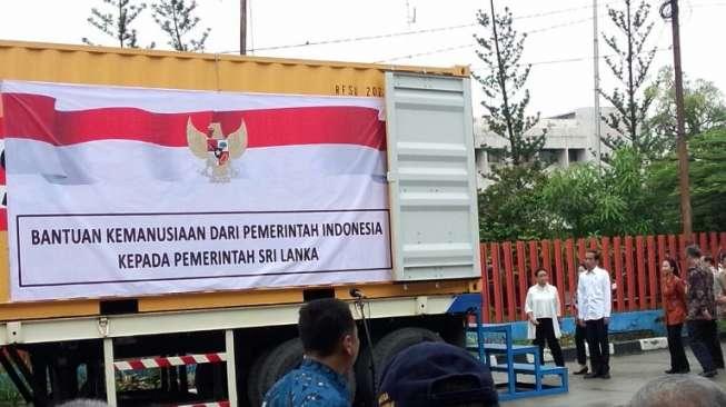 Jokowi Luncurkan Bantuan Beras dan Gula Pakai Sistem Kartu