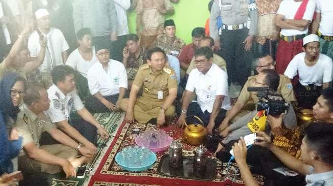 Janji Ahok di Makam Mbah Priok