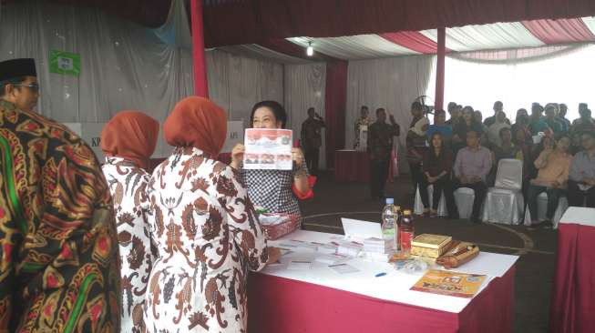 Wajah Megawati Terlukis di TPS Dekat Rumahnya