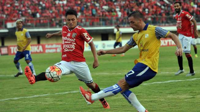 Barito Putera vs Bali United dalam pertandingan Grup IV Piala Presiden 2017 di Stadion I Wayan Dipta, Gianyar, Sabtu (18/2).