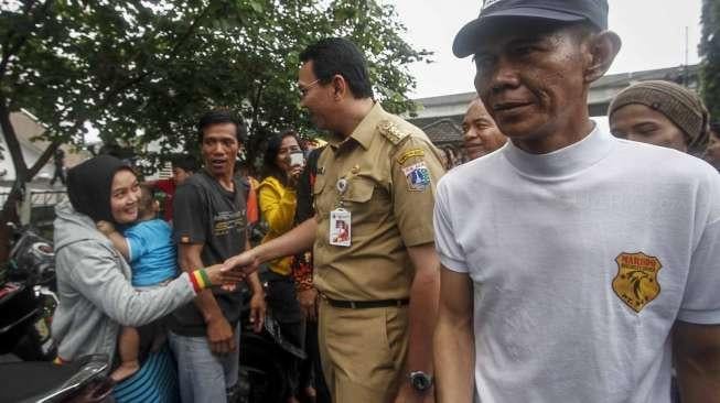 Ahok: Tiga Tanggul Jebol karena Banjir