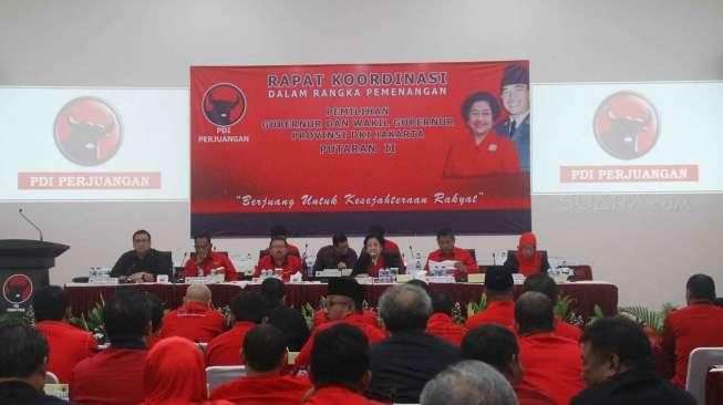 Rapat Koordinasi Nasional di Kantor DPP PDI Perjuangan, Menteng, Jakarta, Selasa (21/2).