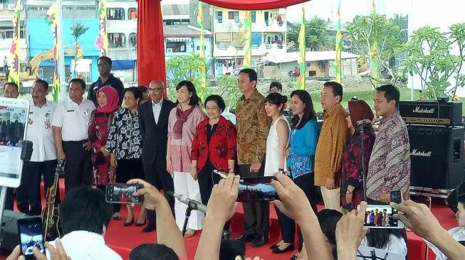 Demi Ahok, Megawati Dampingi Resmikan Taman Kalijodo