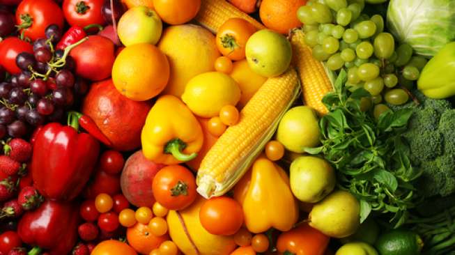 Aneka buah dan sayuran. [shutterstock]