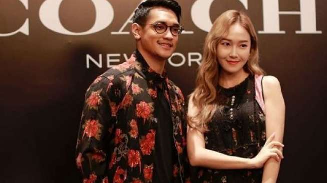 Pakai Baju "Couple", Fans Minta Afgan Lamar Jessica Jung