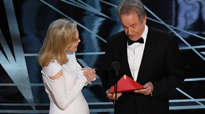 Arti Mimpi Hadiri Academy Awards: Benarkah Kamu Akan Dapatkan Hal Baik Dalam Pekerjaan?