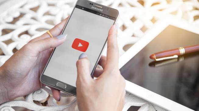YouTube Uji Coba Fitur Smart Downloads di Perangkat Android
