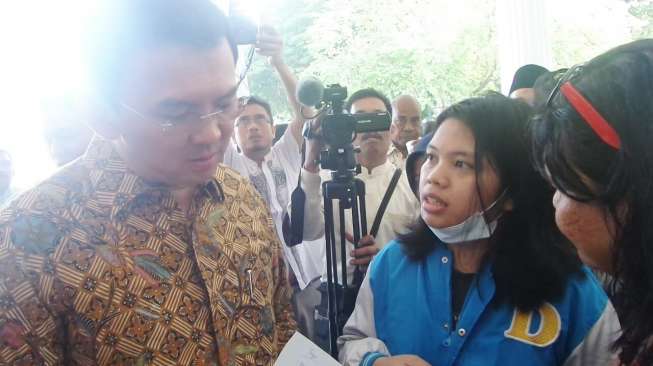 Viral! Sopir Taksi Kena Kanker dan Banyak Dibantu Ahok