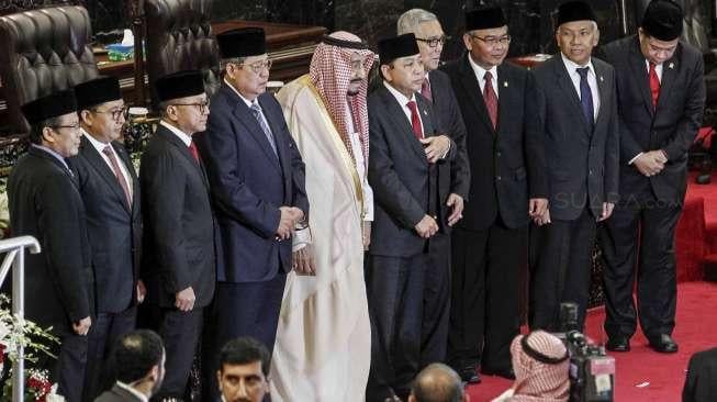 Raja Arab Saudi Salman bin Abdulaziz Al-Saud mengunjungi DPR, Jakarta, Kamis (2/3).