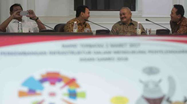 Rapat terbatas tentang Asian Games 2018 di Kantor Presiden, Jakarta, Kamis (2/3).