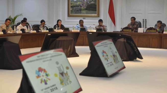 Rapat terbatas tentang Asian Games 2018 di Kantor Presiden, Jakarta, Kamis (2/3).