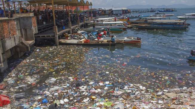 Kemenko Maritim: Sampah Ancam Potensi Pariwisata Laut