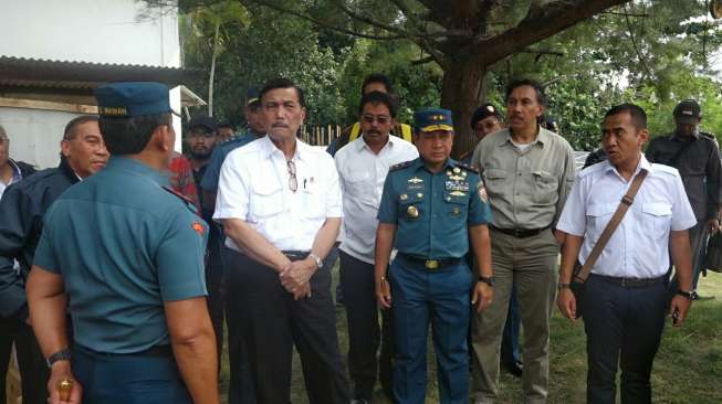 Luhut Terkejut Ada Kegiatan Labuh Jangkar Ilegal di Pulau Tolop