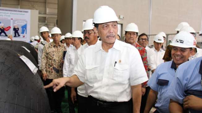 Investasi Cina Besar, Luhut: Pemerintah Tetap Waspada Isu Komunis