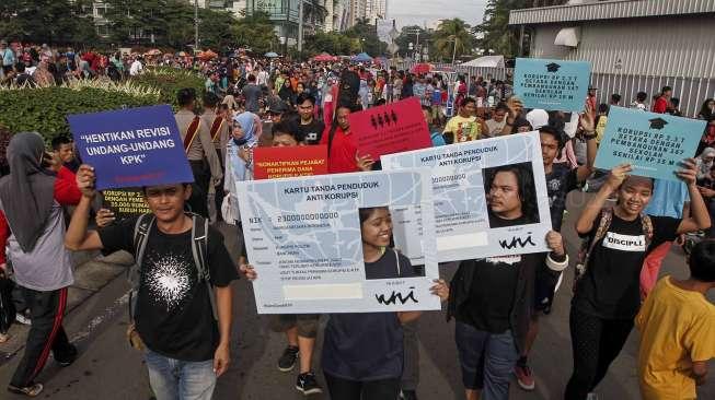 Gerakan Satu Padu Lawan Koruptor (Sapu Koruptor) melakukan aksi kampanye kawal kasus e-KTP di ajang 