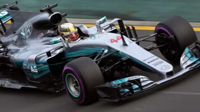 Hamilton Tegaskan Dominasi di Hari Pertama F1 GP Australia