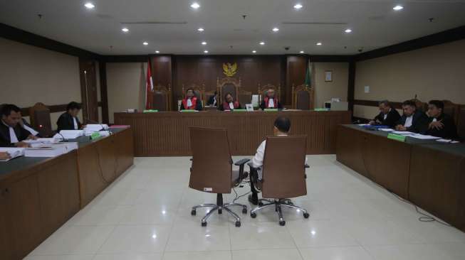 Andi Taufan Tiro jalani sidang tuntutan di pengadilan Tipikor, Jakarta, Rabu (29/3).