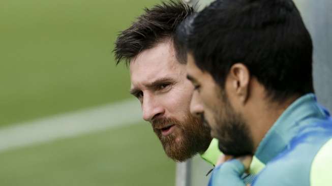 Xavi: "Barcelona Butuh Messi"