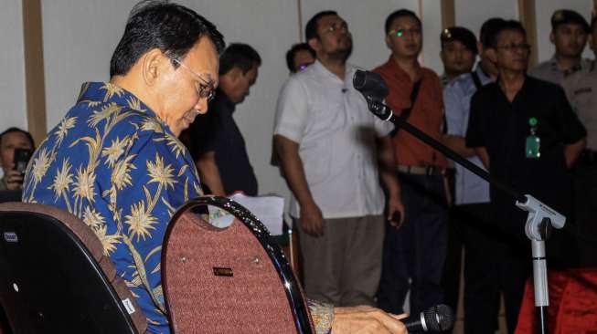 Ahok Kisahkan Pesan Ayah di Sidang, Sang Adik Menangis